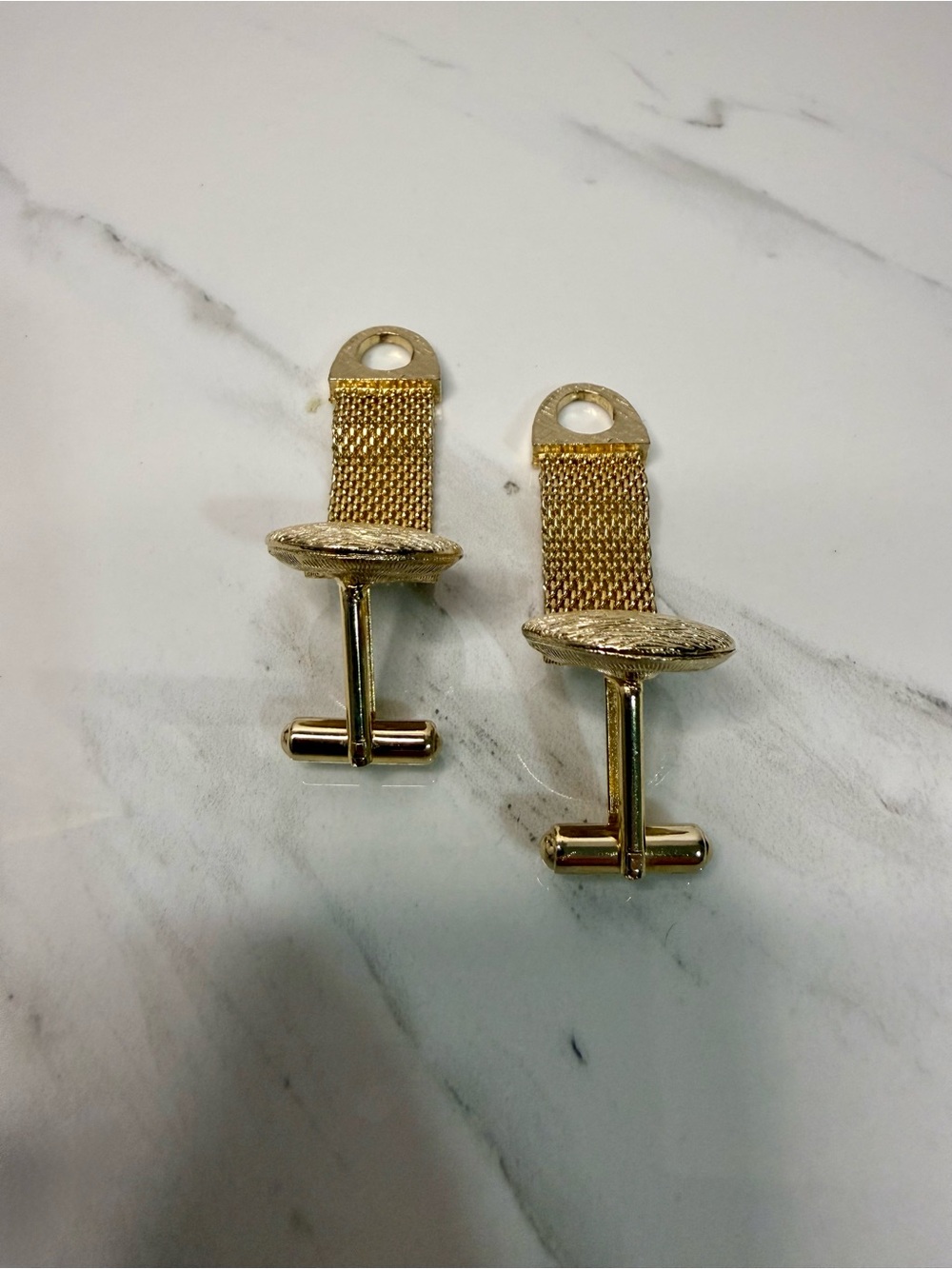 Gold Tone Mesh Cuff links - Picture 4 of 9